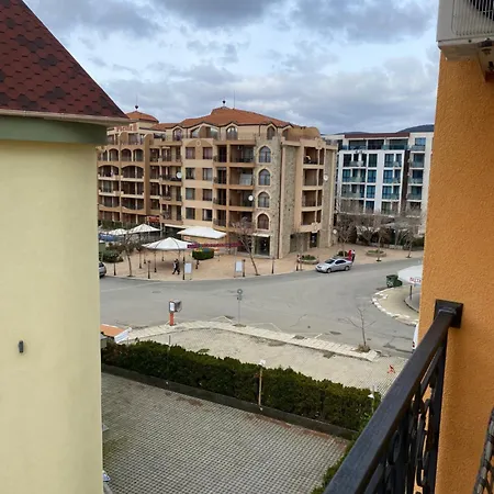 Marvel Deluxe 아파트호텔 3*