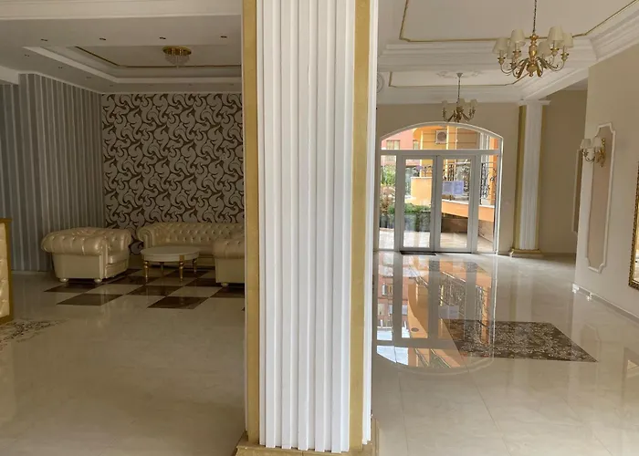 Marvel Deluxe 3* ساني بيتش